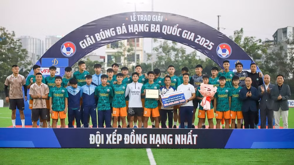 Câu lạc bộ Trẻ Phù Đổng giành quyền thăng hạng trên cương vị nhất bảng A. (Ảnh: VFF)