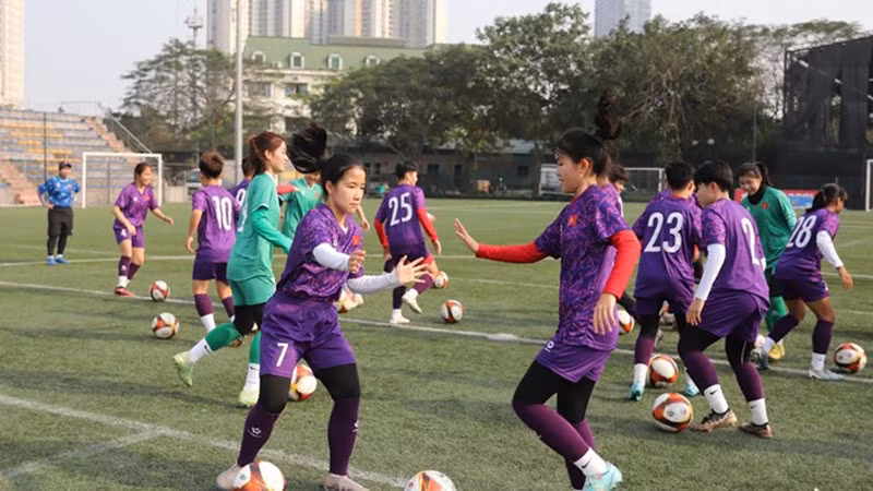 Các thành viên đội tuyển U16 nữ Việt Nam trong buổi tập gần đây. (Ảnh: VFF)
