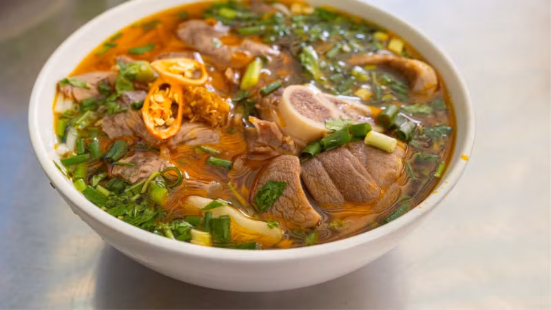 Bún bò Huế được đưa vào Danh mục di sản văn hóa phi vật thể quốc gia, thuộc loại hình Tri thức dân gian.