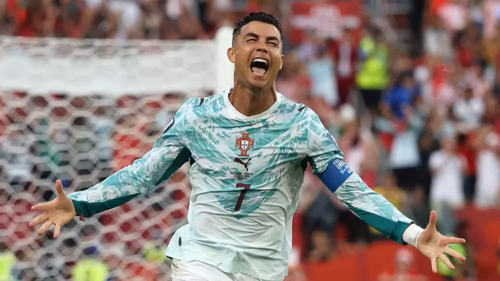 Ronaldo ghi bàn thắng giúp Bồ Đào Nha gỡ hòa. (Ảnh: FIFA)