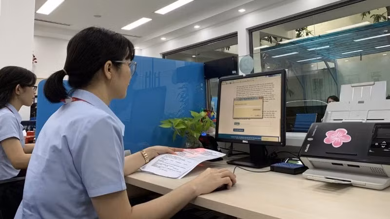 Hệ thống đăng ký trực tuyến đã góp phần rút ngắn đáng kể thời gian thực hiện thủ tục hành chính, tạo thuận lợi thiết thực cho người dân và doanh nghiệp.