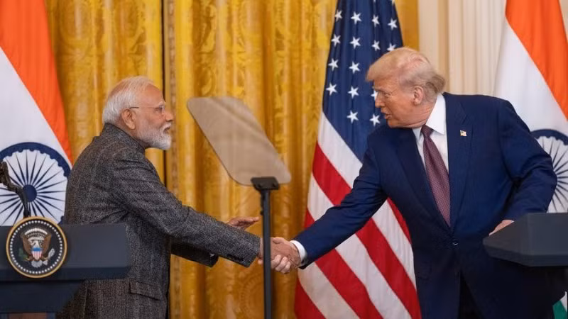 Tổng thống Mỹ Donald Trump và Thủ tướng Ấn Độ Narendra Modi tại cuộc gặp ở Nhà Trắng, Washington, DC, ngày 13/2/2025. (Ảnh: XINHUA)