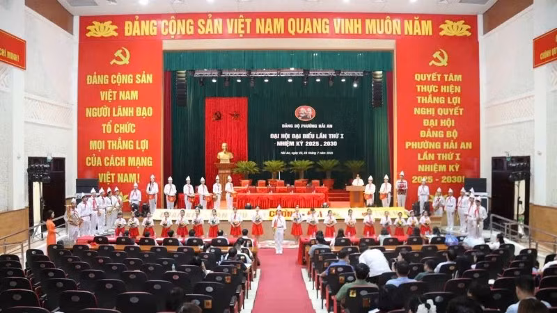 Tổng duyệt, chuẩn bị cho Đại hội Đảng bộ phường Hải An, thành phố Hải Phòng nhiệm kỳ 2025-2030. (Ảnh: Fanpage Đảng ủy phường)