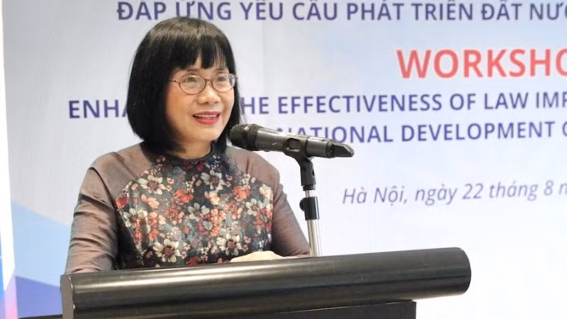 thu-truong-oanh-sua-7575.jpg