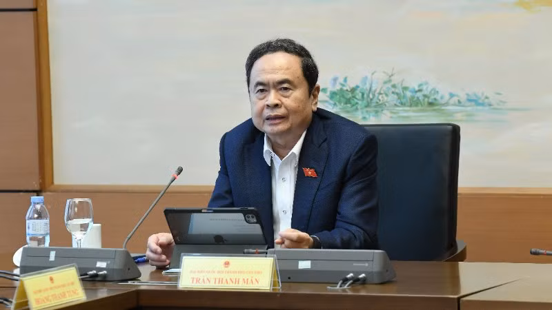 chu-tich-quoc-hoi-tran-thanh-man-phat-bieu3-8437.jpg