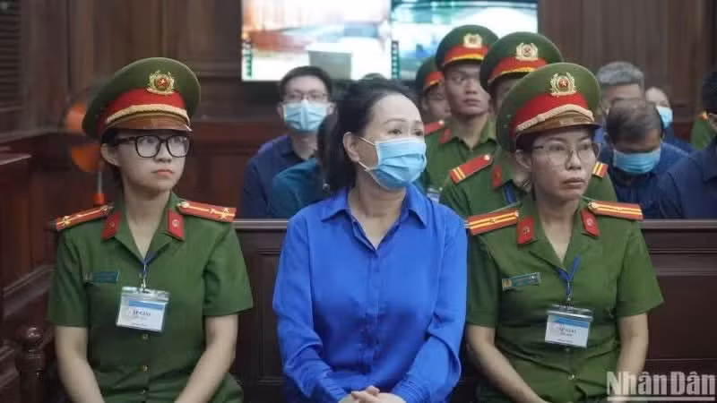 Xét xử vụ án Trương Mỹ Lan và đồng phạm. (Ảnh: ND)