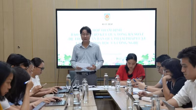 Quang cảnh phiên họp. (Ảnh: TP)