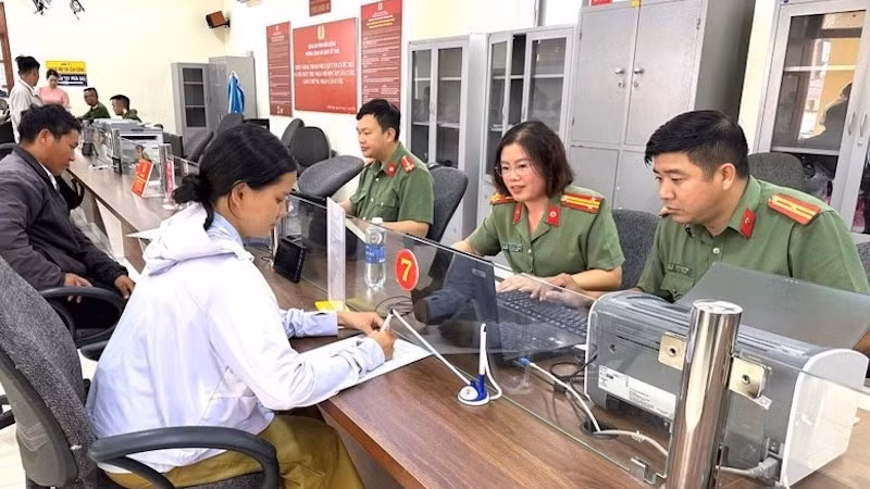 Bộ Công an xây dựng, quản lý, lưu trữ cơ sở dữ liệu lý lịch tư pháp. (Ảnh minh họa. Nguồn: chinhphu.vn)