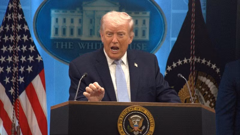 Tổng thống Mỹ Donald Trump phát biểu tại cuộc họp báo ở Nhà Trắng, Washington, D.C. (Ảnh: THX/TTXVN)