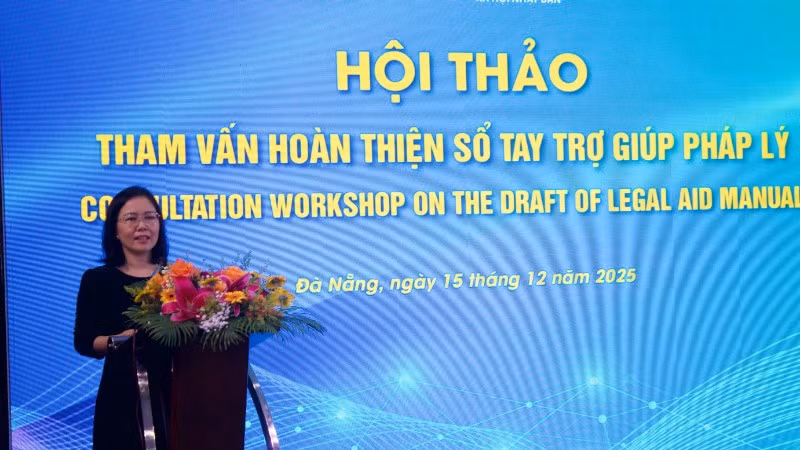 lanh-dao-cuc-pb-so-tay-tgpl-1716.jpg