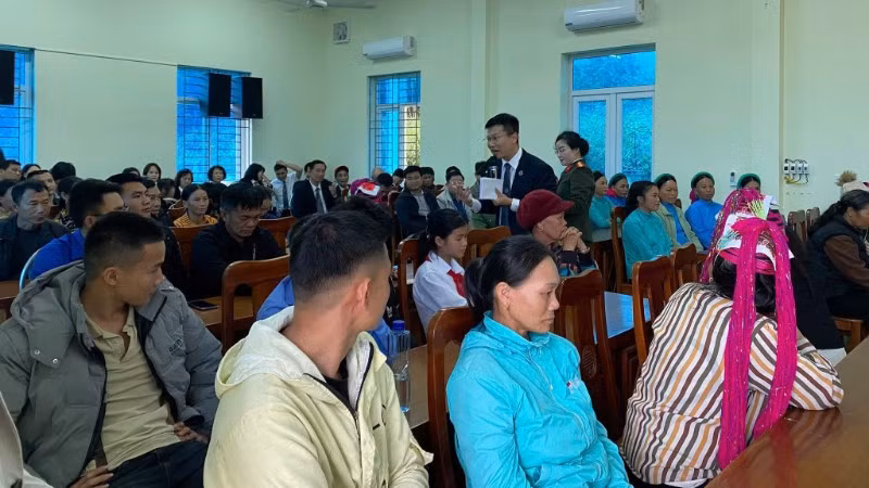 Tuyên truyền, phổ biến giáo dục pháp luật cho đồng bào dân tộc thiểu số. (Ảnh: TL)