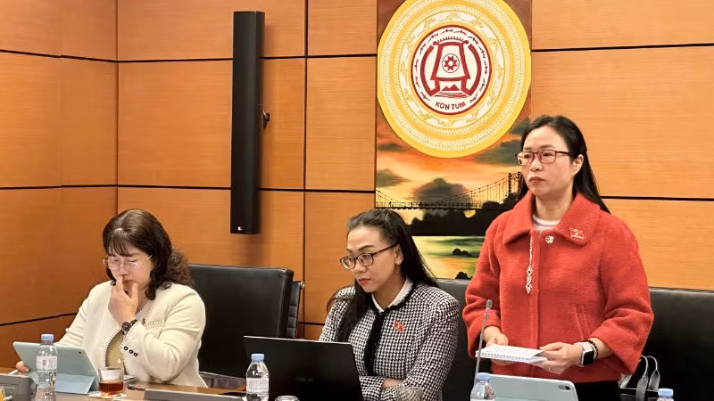 tran-thu-hang-6324.jpg