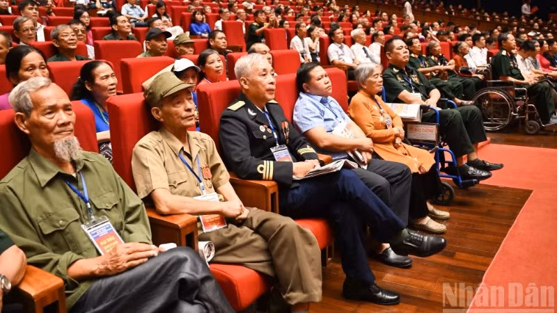 Các đại biểu dự Hội nghị tri ân người có công với cách mạng toàn quốc năm 2026. (Ảnh: ND)