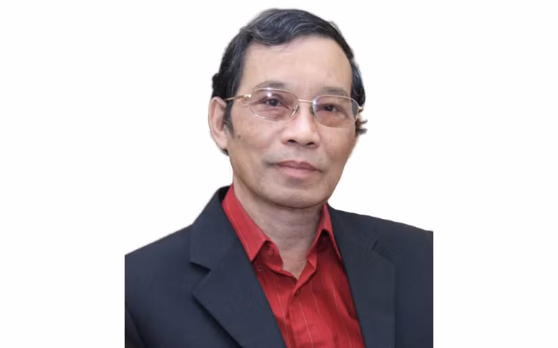 Nhà thơ Bằng Việt.
