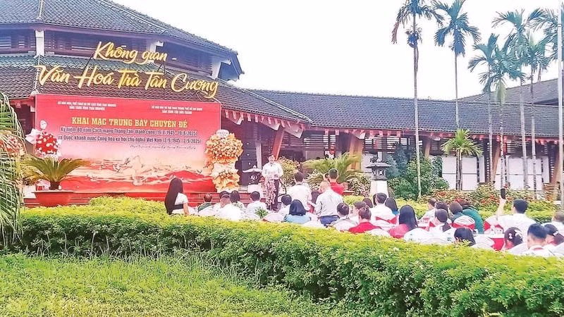Nhiều hoạt động được tổ chức tại Không gian văn hóa Trà Tân Cương.