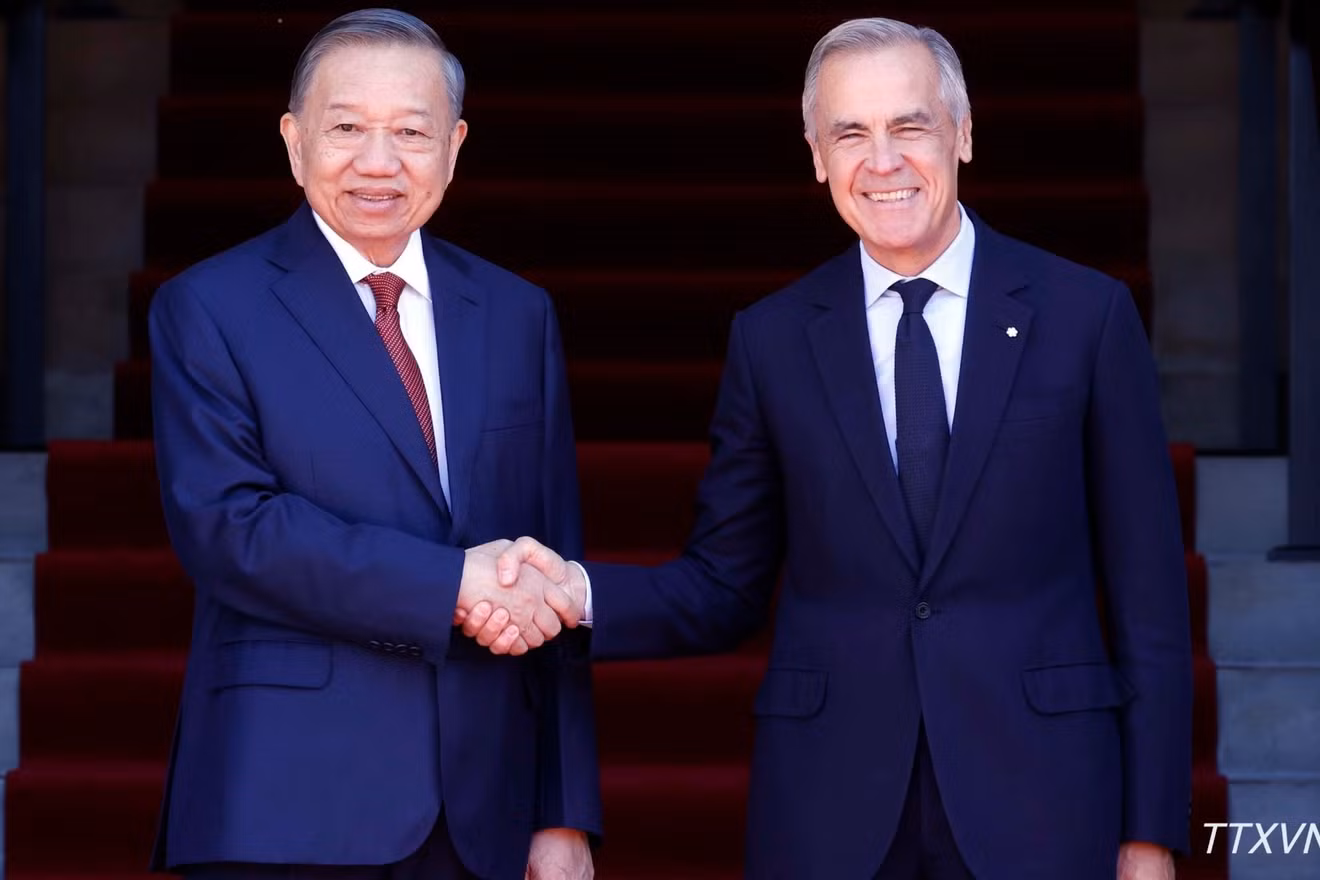 Tổng Bí thư, Chủ tịch nước Tô Lâm và Thủ tướng Canada Mark Carney. (Ảnh: TTXVN)