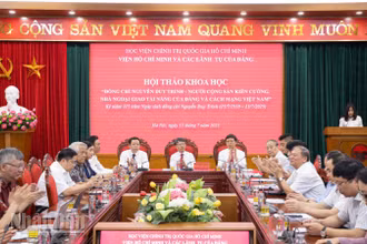 Hội thảo khoa học: “Đồng chí Nguyễn Duy Trinh - Người cộng sản kiên cường, nhà ngoại giao tài năng của Đảng và cách mạng Việt Nam”. (Ảnh: SƠN TÙNG)