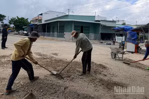 Dự án đường Hải Thượng Lãn Ông của xã Liên Hương hoàn thành sớm tiến độ. (Ảnh: THANH HẢI)