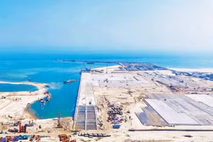 Cảng nước sâu Mỹ Thủy hiện đại dự kiến đi vào hoạt động trong quý II/2026.