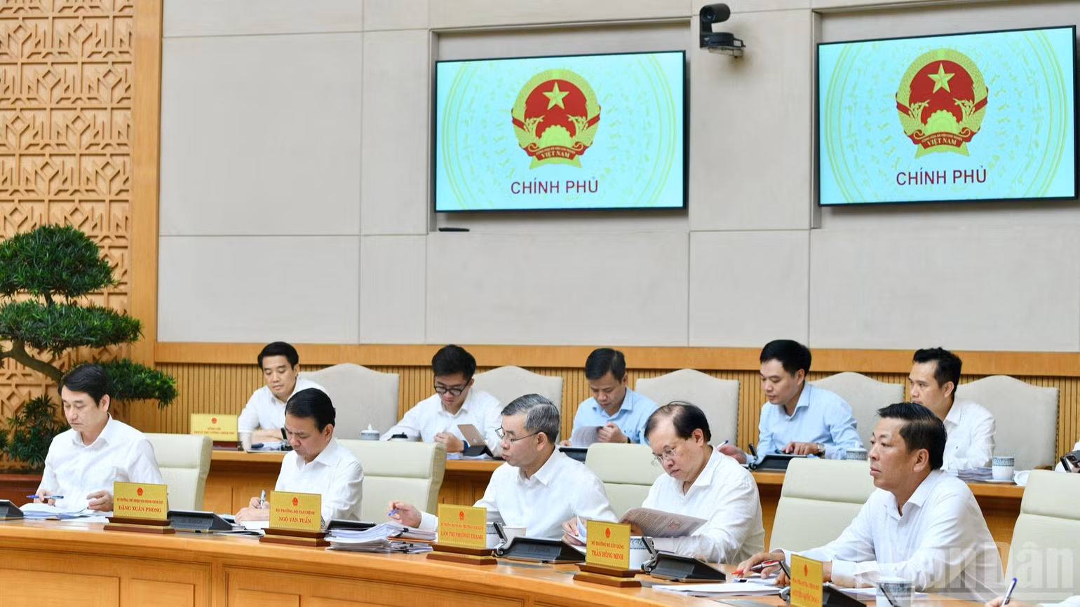Các đại biểu tham dự phiên họp. (Ảnh: THANH GIANG)