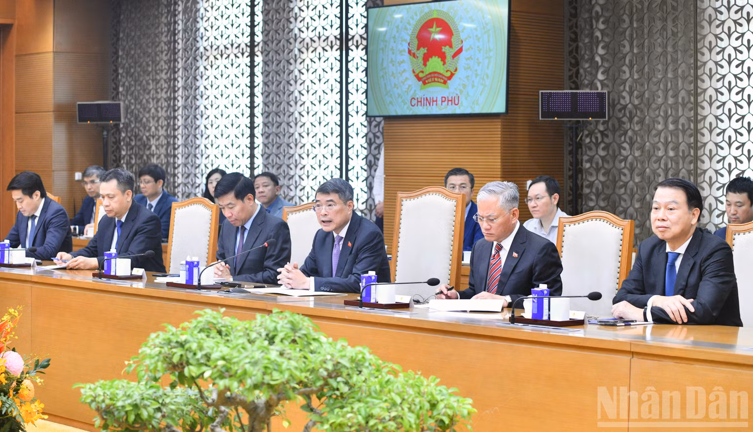 Thủ tướng Lê Minh Hưng và lãnh đạo một số bộ, ngành Việt Nam tham dự buổi tiếp. (Ảnh: THANH GIANG)