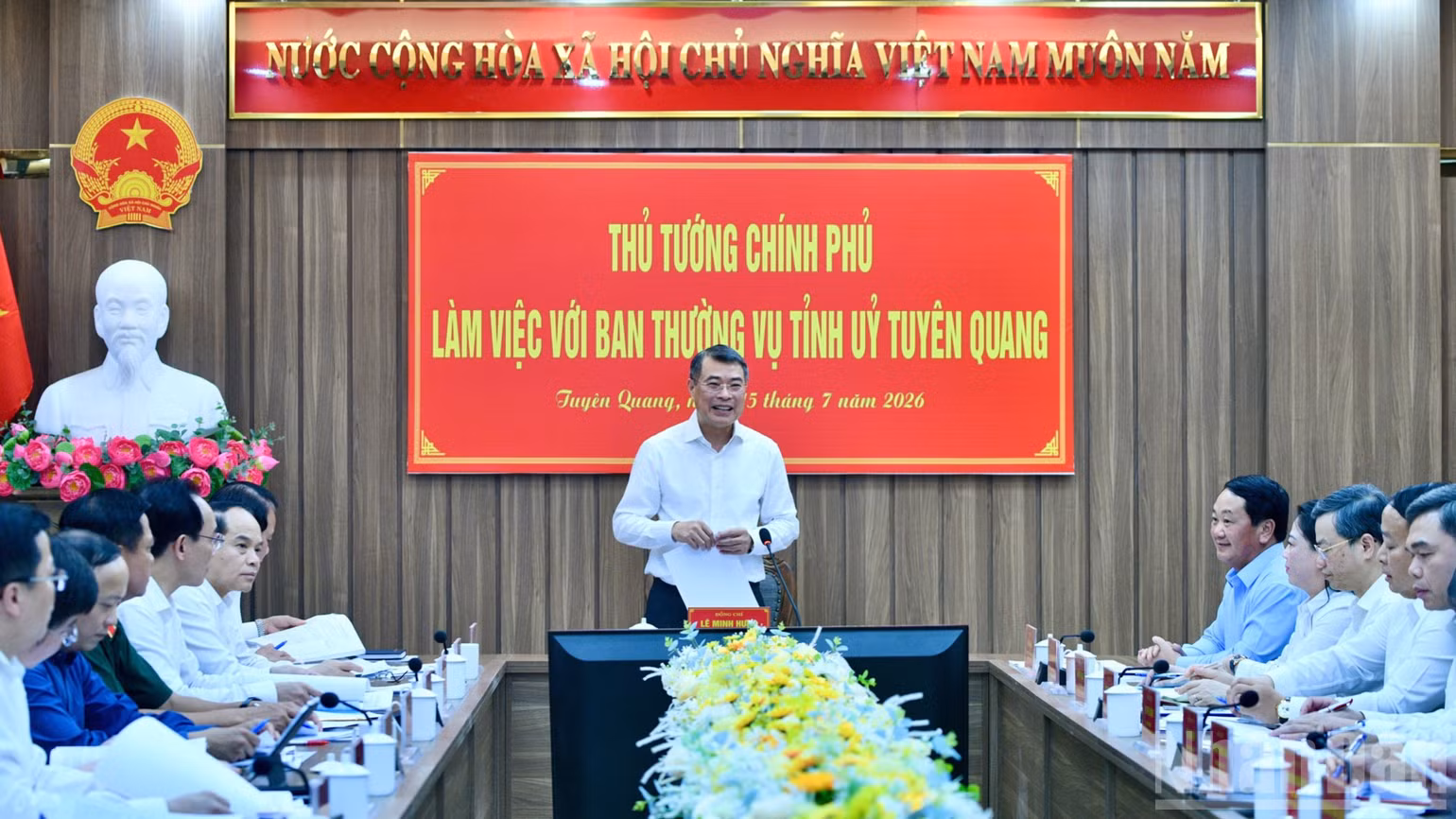 Quang cảnh cuộc làm việc. (Ảnh: THANH GIANG)
