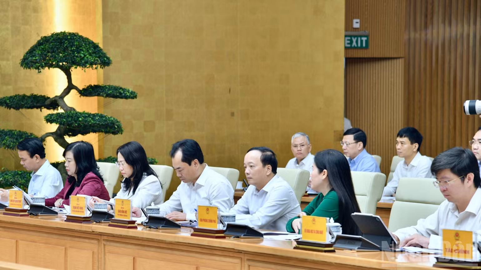 Lãnh đạo các bộ, ngành, cơ quan tham dự Hội nghị toàn quốc đẩy mạnh phân bổ, giải ngân vốn đầu tư công. (Ảnh: THANH GIANG)