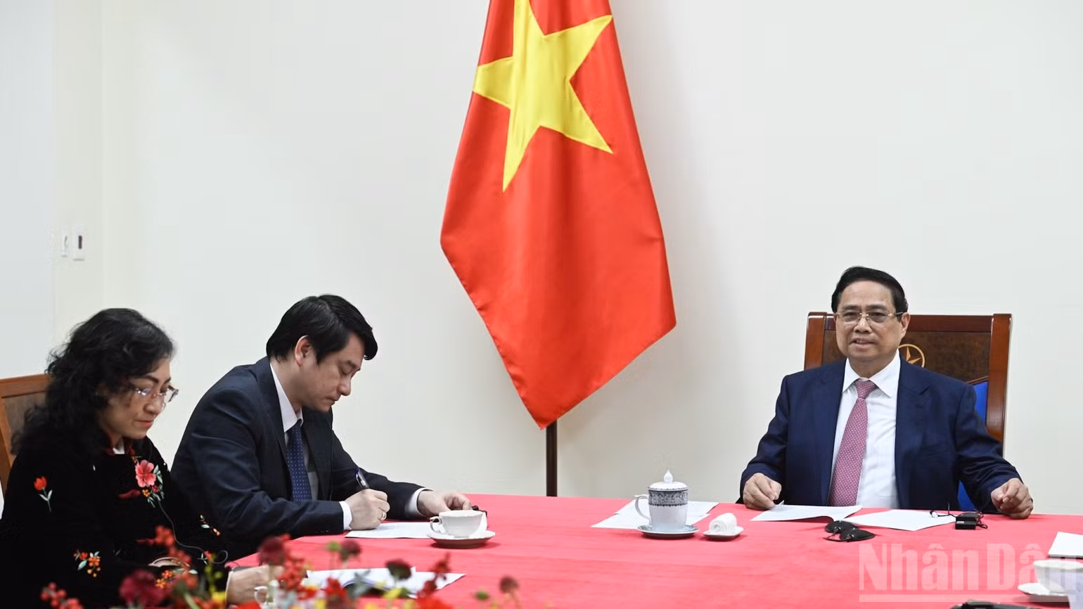 Thủ tướng Chính phủ Phạm Minh Chính đã trao đổi với Tổng thống Cộng hòa Angola João Manuel Gonçalves Lourenço nhiều biện pháp thúc đẩy quan hệ Việt Nam và Angola phát triển mạnh mẽ, đi vào chiều sâu và thực chất. (Ảnh: Trần Hải)