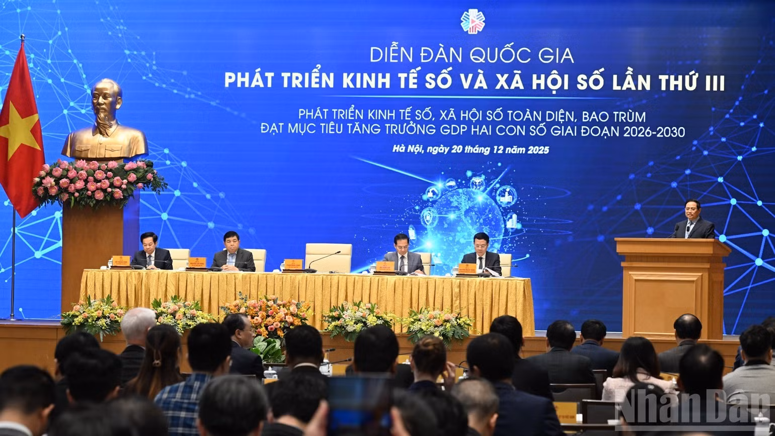 Quang cảnh diễn đàn. (Ảnh: Trần Hải)