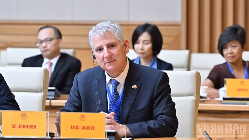 Đại diện US-ABC phát biểu ý kiến tại buổi làm việc. (Ảnh: Trần Hải)