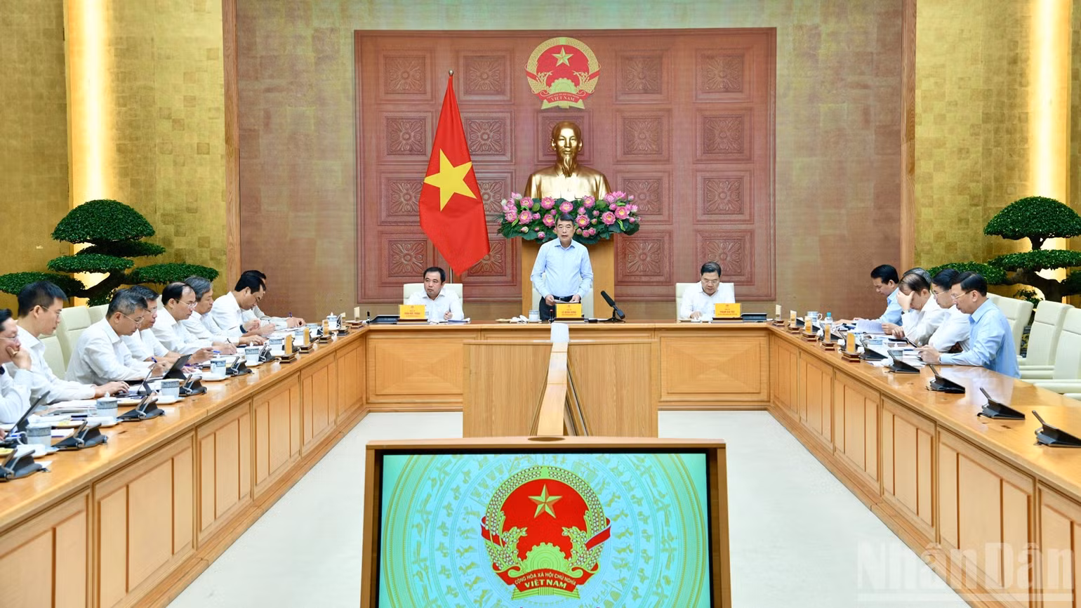 Quang cảnh cuộc làm việc. (Ảnh: THANH GIANG)