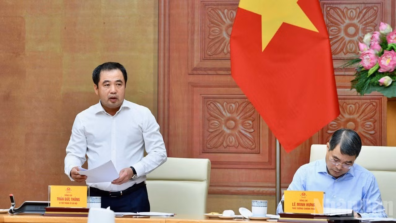 Bí thư Thành ủy Hà Nội Trần Đức Thắng phát biểu ý kiến tại cuộc làm việc. (Ảnh: THANH GIANG)