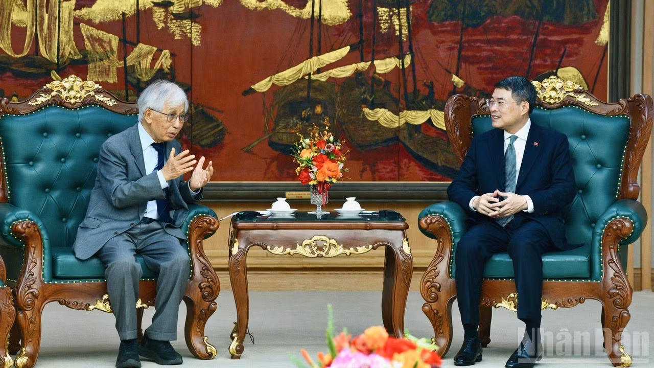 Thủ tướng Chính phủ Lê Minh Hưng nhấn mạnh, Đảng và Nhà nước luôn tạo môi trường thuận lợi để các chuyên gia, trí thức người Việt Nam ở nước ngoài tiếp tục đóng góp cho đất nước. (Ảnh: THANH GIANG)