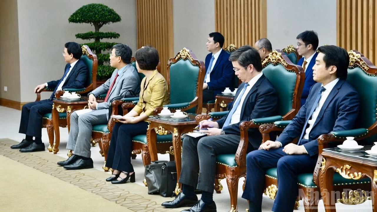 Lãnh đạo một số bộ, ngành Việt Nam tham dự buổi tiếp. (Ảnh: THANH GIANG)
