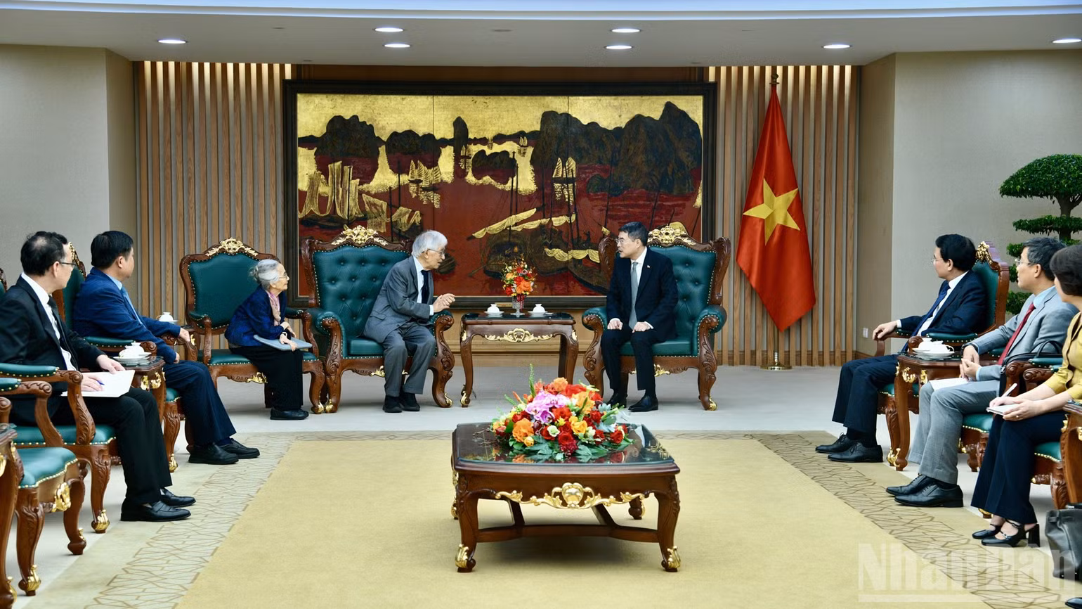 Quang cảnh buổi tiếp. (Ảnh: THANH GIANG)