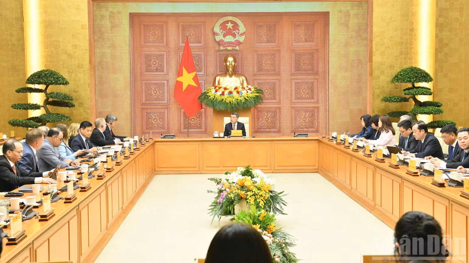 Quang cảnh buổi làm việc. (Ảnh: THANH GIANG)