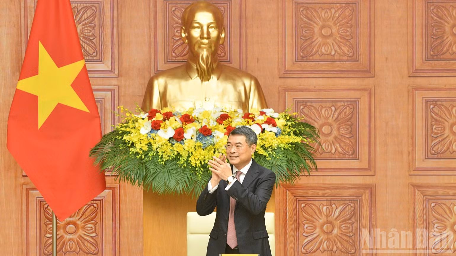 Thủ tướng Chính phủ Lê Minh Hưng nồng nhiệt chào đón Đoàn doanh nghiệp cấp cao Hoa Kỳ. (Ảnh: THANH GIANG)