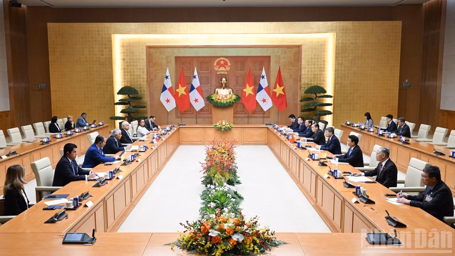 Quang cảnh cuộc hội kiến. (Ảnh: TRẦN HẢI)