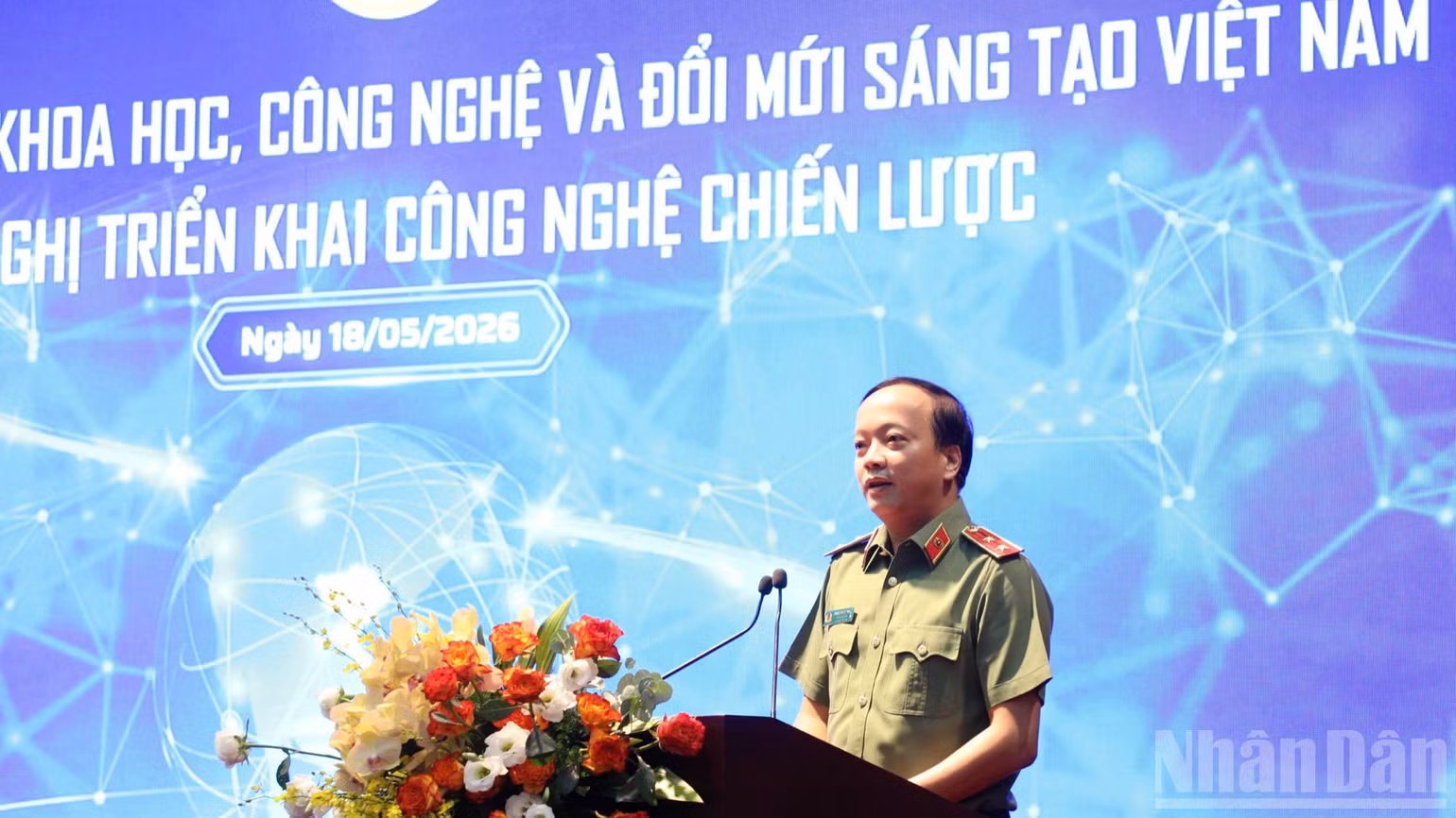 Đại diện lãnh đạo Bộ Công an phát biểu ý kiến.