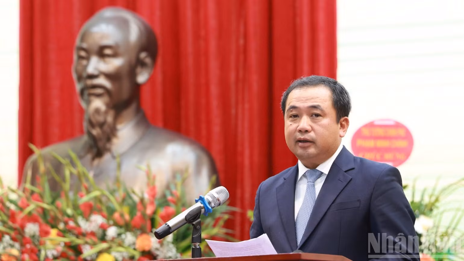 Quyền Bộ trưởng Nông nghiệp và Môi trường Trần Đức Thắng phát biểu ý kiến tại buổi lễ.