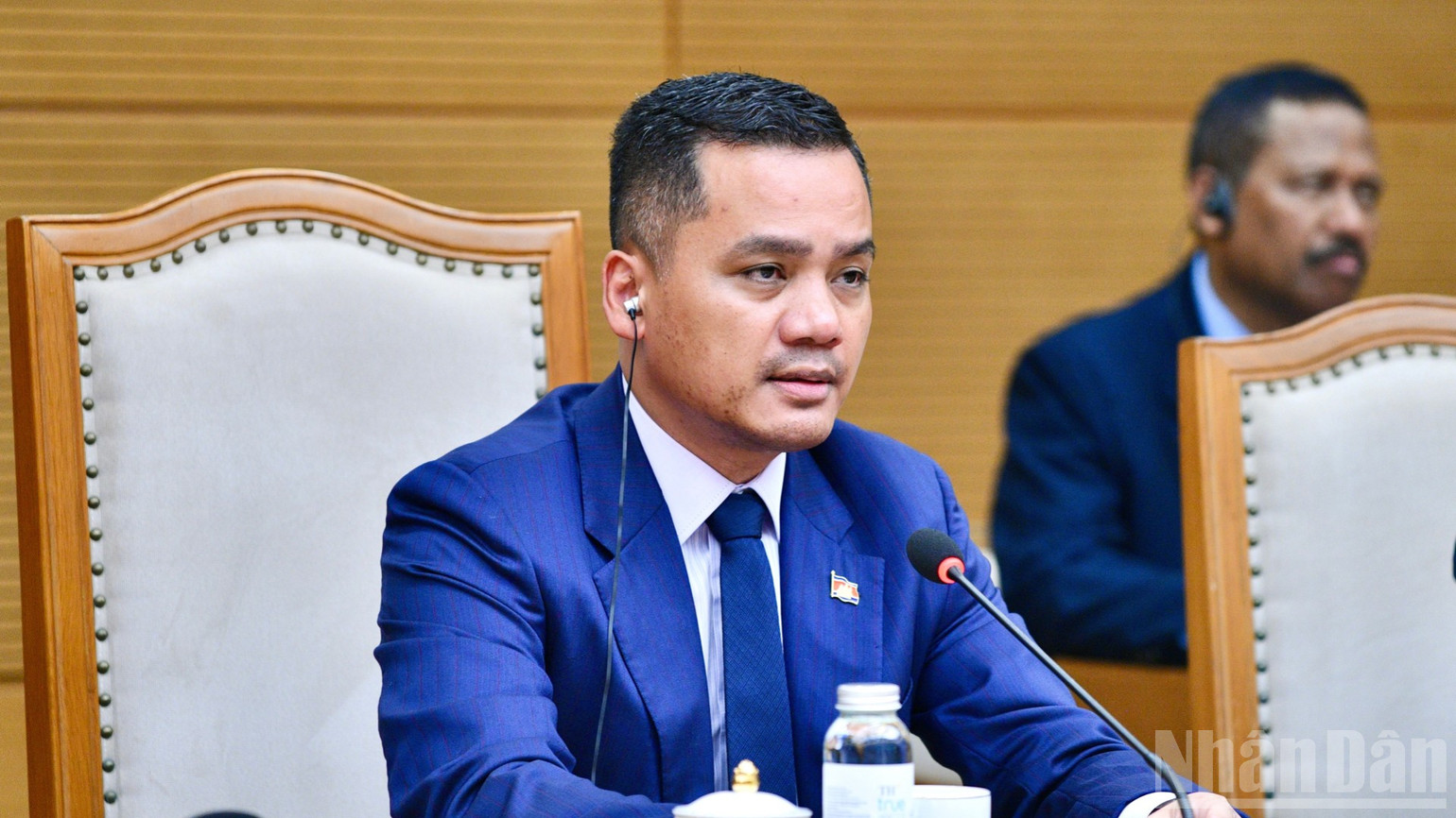 Đại diện các Trưởng đoàn, ông Sar Sokha, Phó Thủ tướng, Bộ trưởng Nội vụ Campuchia phát biểu ý kiến tại buổi tiếp. (Ảnh: THANH GIANG)