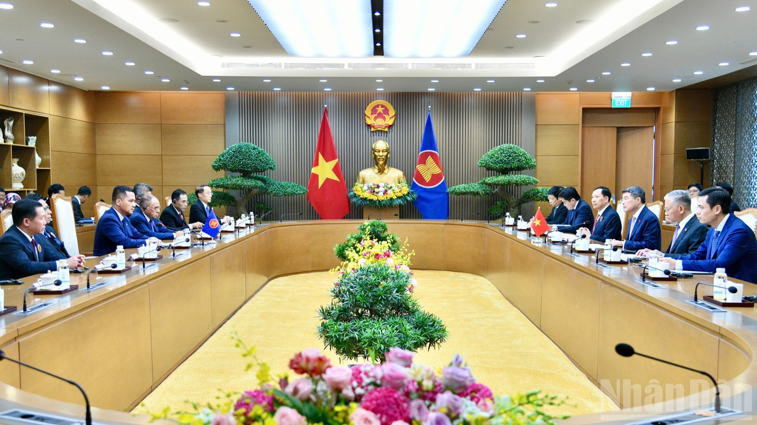 Quang cảnh buổi tiếp. (Ảnh: THANH GIANG)