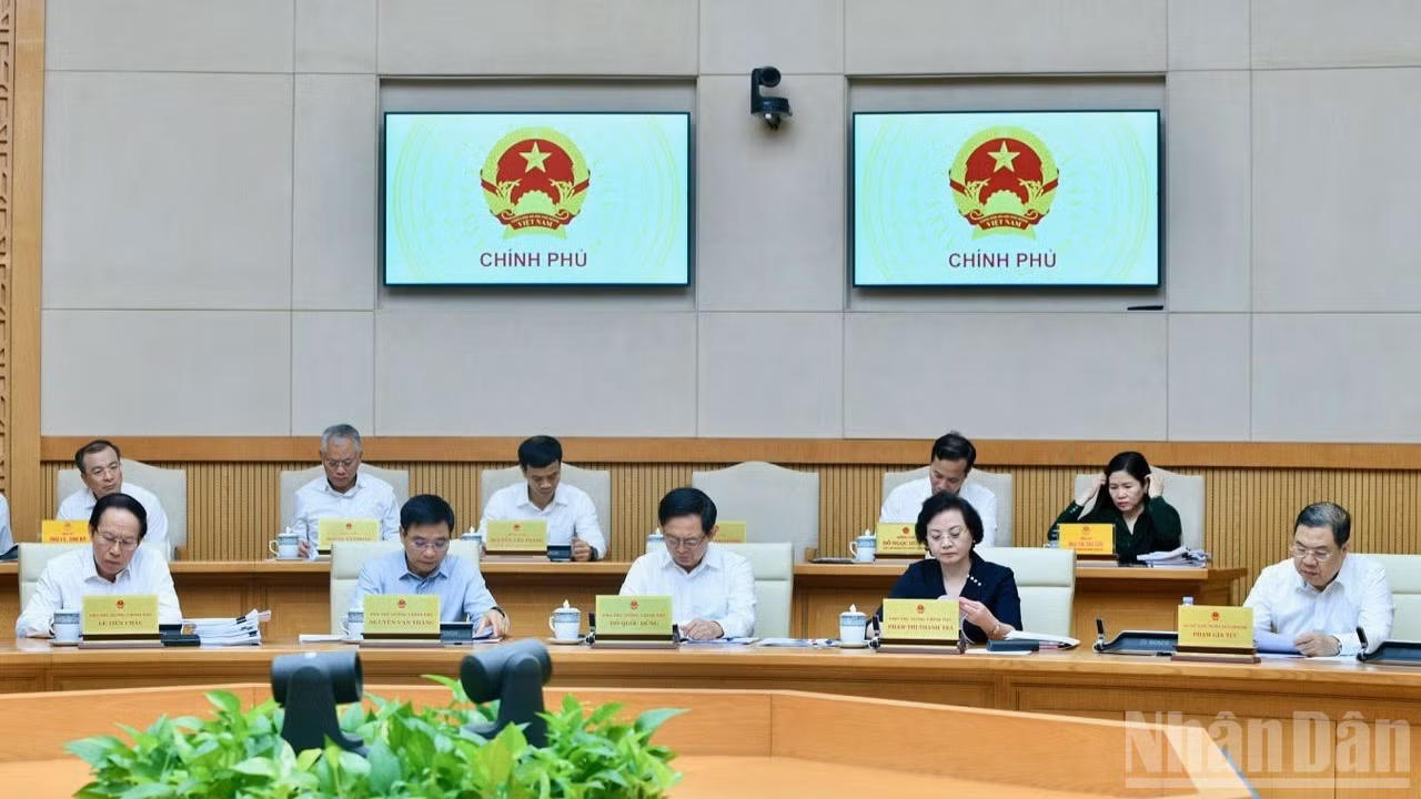 Các Phó Thủ tướng Chính phủ tham dự Phiên họp Chính phủ thường kỳ tháng 5. (Ảnh: THANH GIANG)