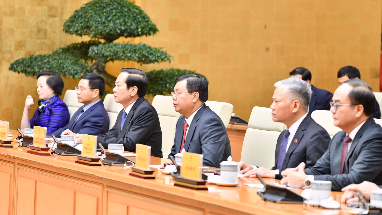 Các đại biểu tham dự buổi lễ. (Ảnh: Thanh Giang)