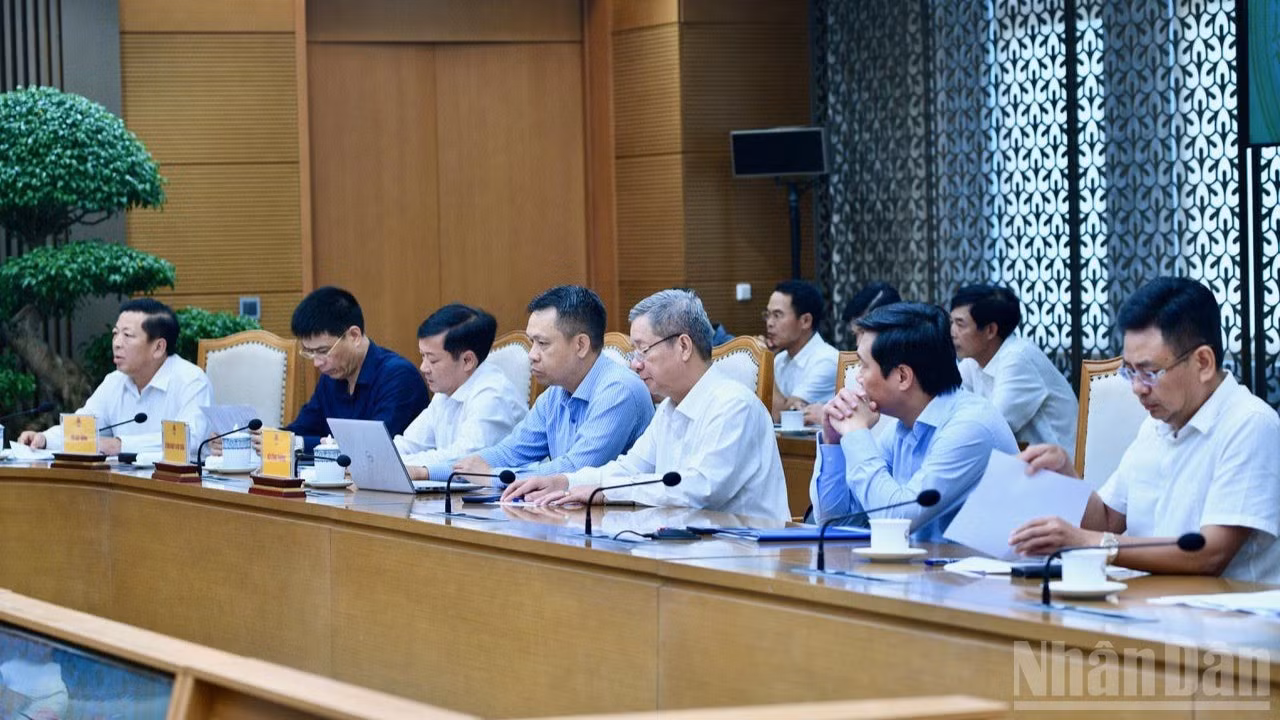 Lãnh đạo một số bộ, ngành Trung ương tham dự cuộc họp. (Ảnh: THANH GIANG)
