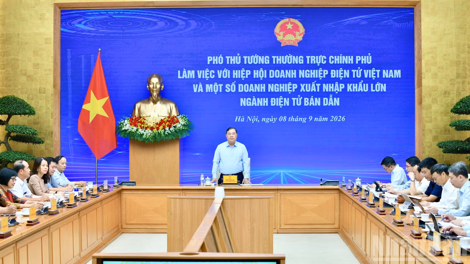 Quang cảnh cuộc làm việc. (Ảnh: THANH GIANG)