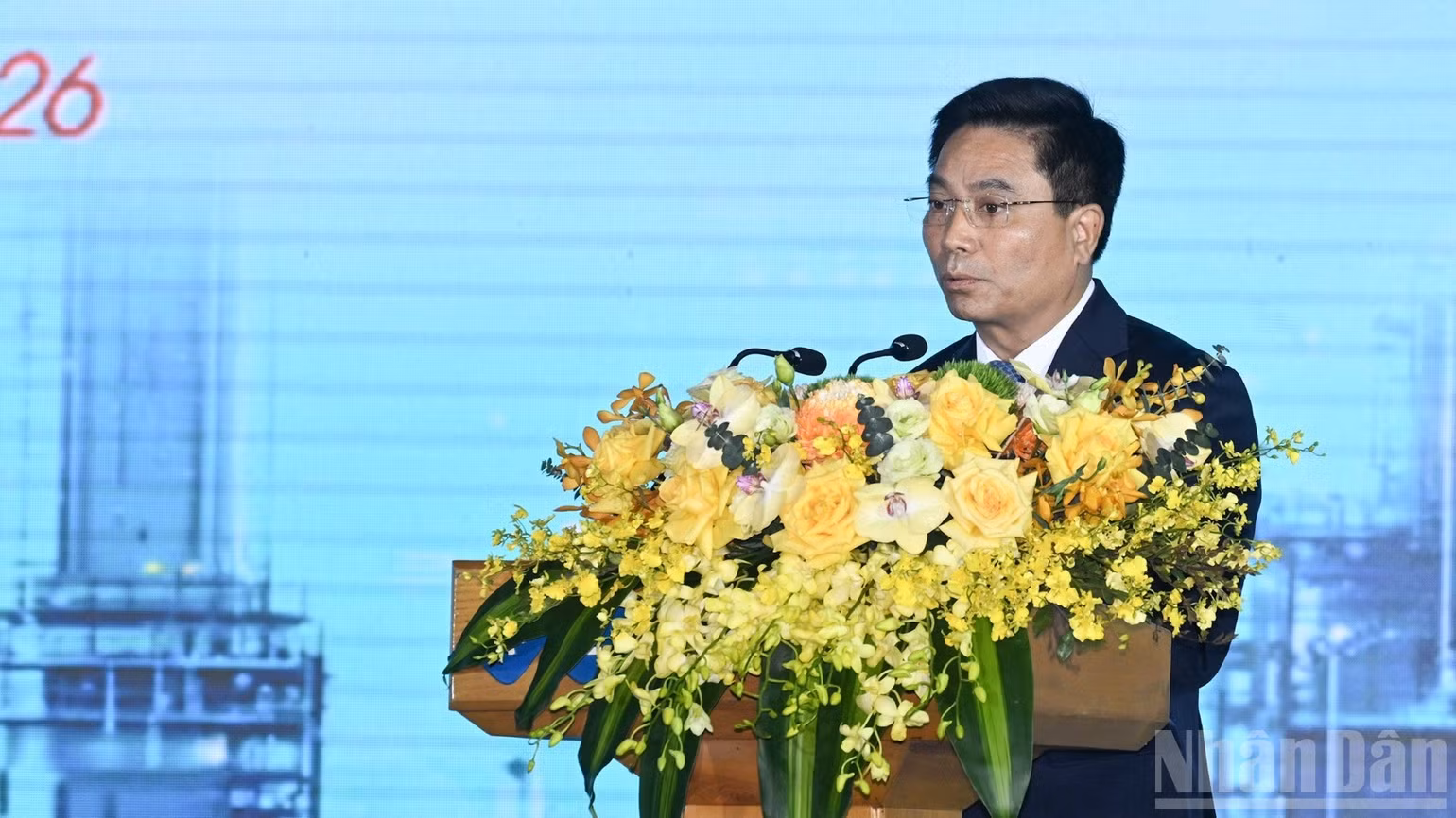 Bí thư Tỉnh ủy Thanh Hóa Nguyễn Doãn Anh phát biểu ý kiến tại hội nghị. (Ảnh TRẦN HẢI)