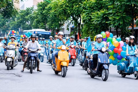 Ngôn ngữ thiết kế đặc trưng của Vespa được thể hiện qua những đường nét thân xe mềm mại, kết cấu thép liền khối và các chi tiết mang tính biểu tượng. (Ảnh: Piaggio Việt Nam)