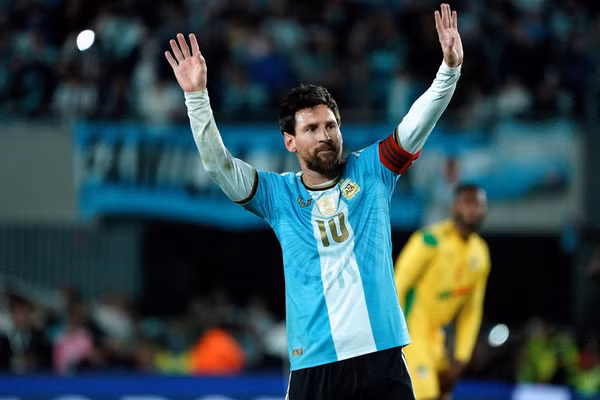 Từ nay Argentina có thêm một cổ động viên mang tên Lionel Messi.