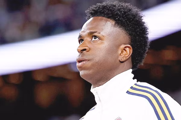 Vinicius vẫn chưa có câu trả lời cho việc đi hay ở tại Real Madrid.